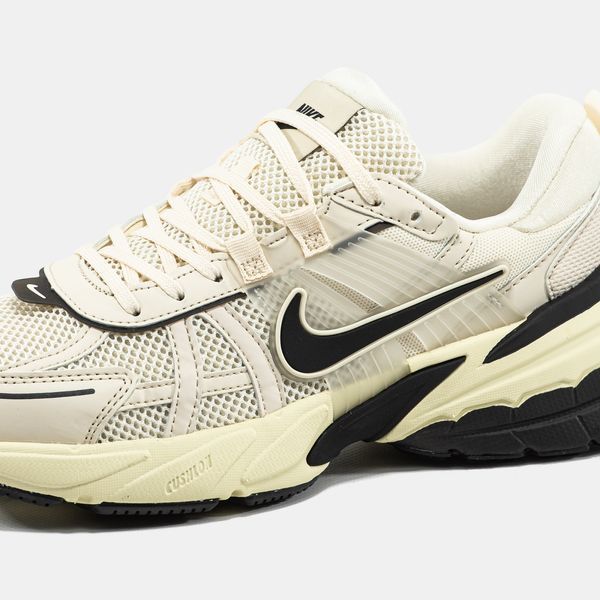 Кросівки Nike V2K Runtekk Beige Black 16312 фото